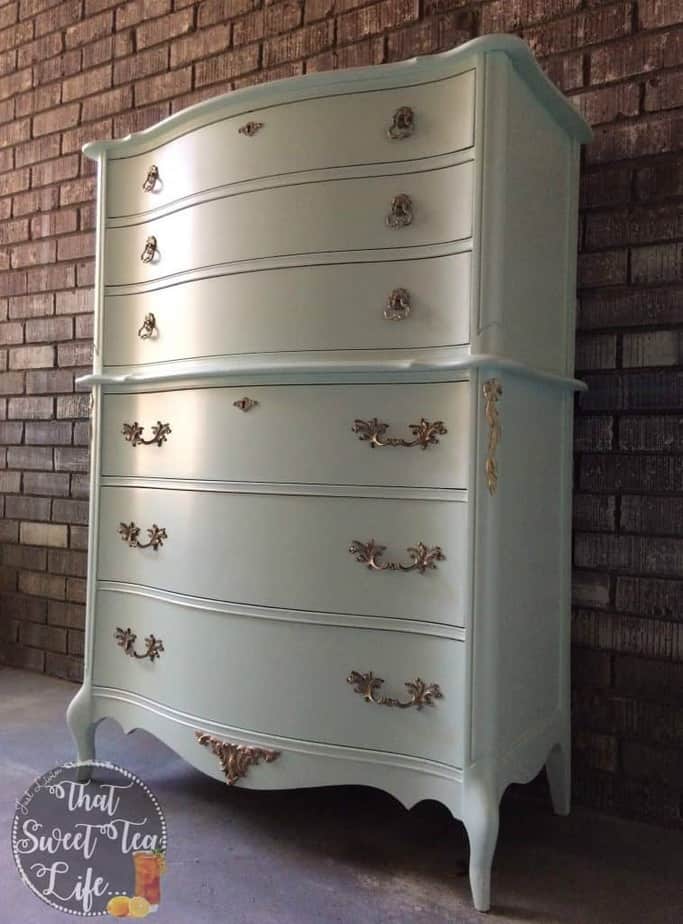 Right Angle French_Provincial_Chest-rescued furniture Modern_Masters_Gold-stenciling-Appliques can take a worn out piece and make it new again! #thatsweettealife #furnitureappliques #furniturepainter #paintedfurniture #furnituremakeover