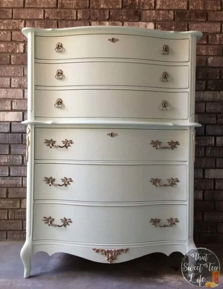French_Provincial_Chest-rescued furniture Modern_Masters_Gold-stenciling-Appliques can take a worn out piece and make it new again! #thatsweettealife #furnitureappliques #furniturepainter #paintedfurniture #furnituremakeover