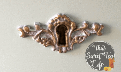 Appliques can take a worn out piece and make it new again! #thatsweettealife #furnitureappliques #furniturepainter #paintedfurniture #furnituremakeover