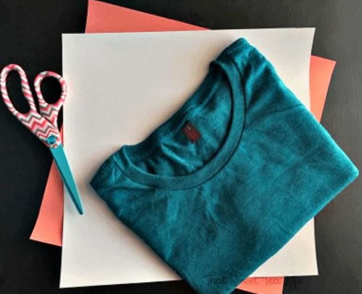 Cricut vinyl with t-shirt