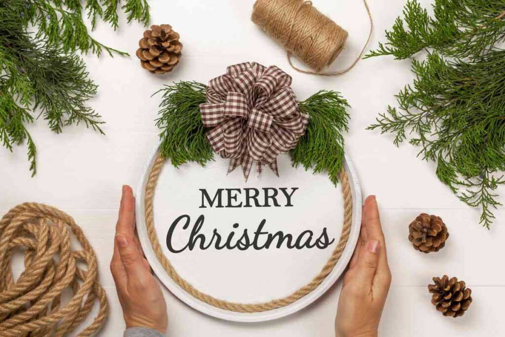 Round Christmas door hanger