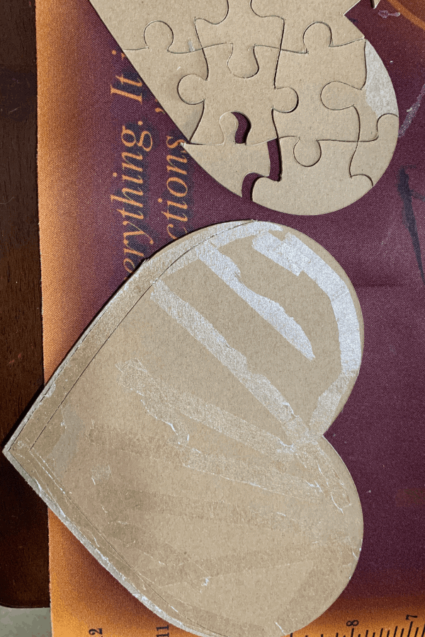 DIY Puzzle with chipboard on the Cricut maker