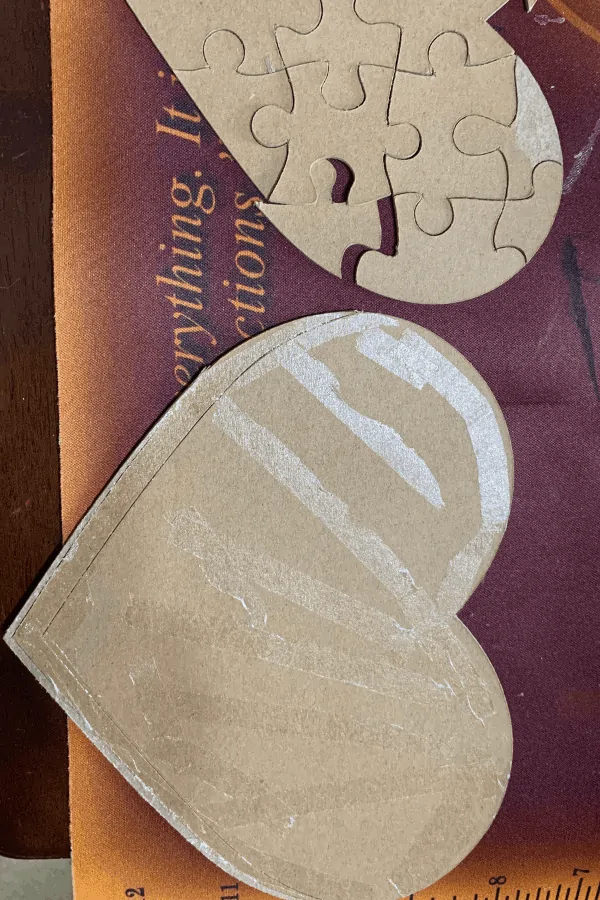 DIY Puzzle with chipboard on the Cricut maker