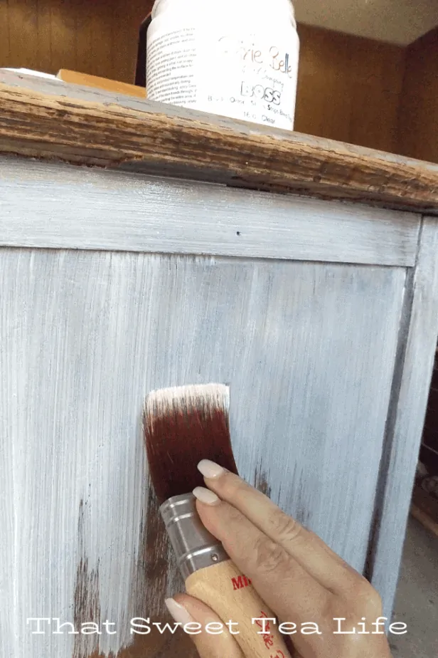 Dixie Belle Paints BOSS | Priming your furniture before you paint. Why and how you should prime! | Antique Wash Stand Makeover | furniture makeover | painted furniture | chalk painted furniture | green furniture | refurbished furniture | home decor | home decor ideas | painted dressers