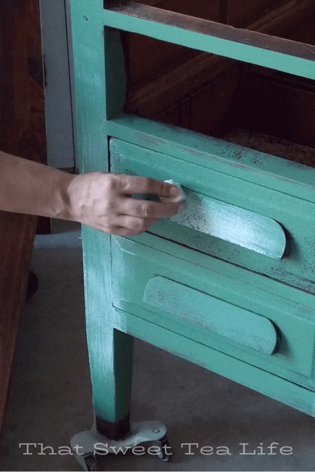 rubbing wax for chippy paint
