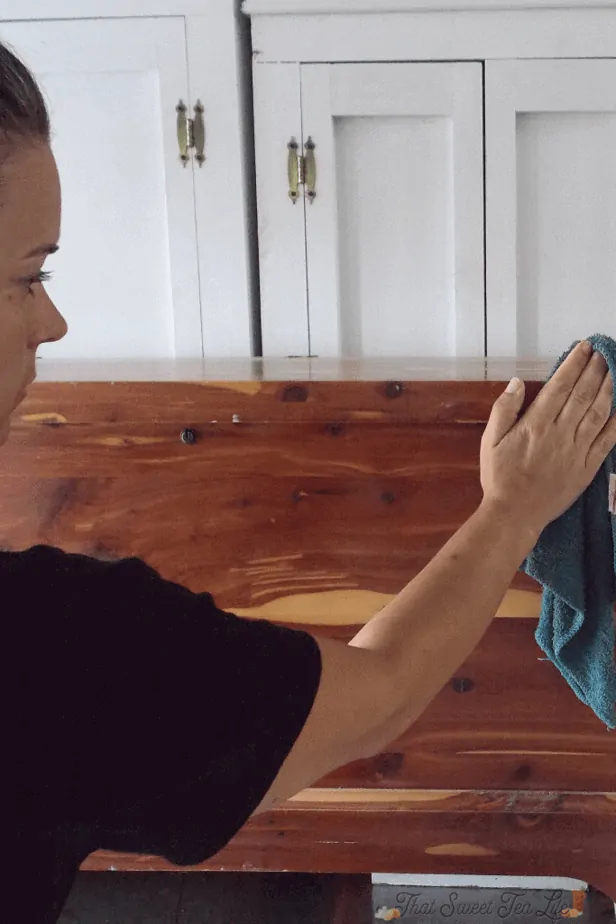 Cleaning furniture to paint