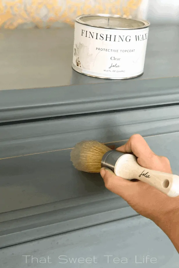 Jolie Paint Clear Wax