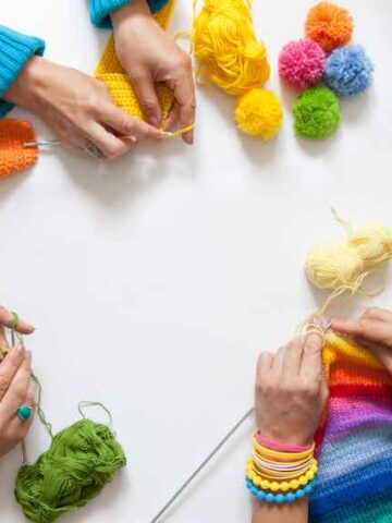 21 Fun Yarn Crafts That Anyone Can Do