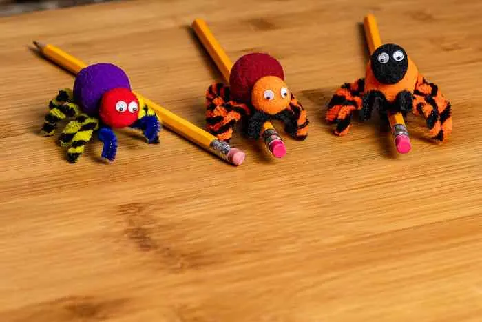 Pipe Cleaner Crafts