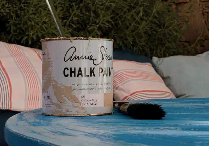 can of Annie Sloane chalk paint
