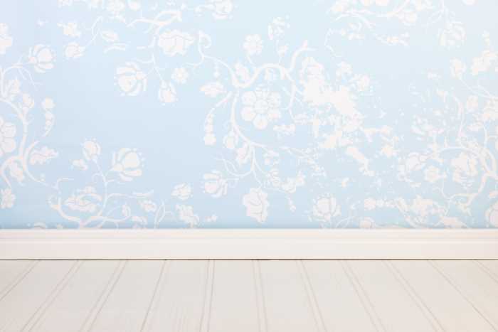 Gorgeous pale blue vintage floral wallpaper