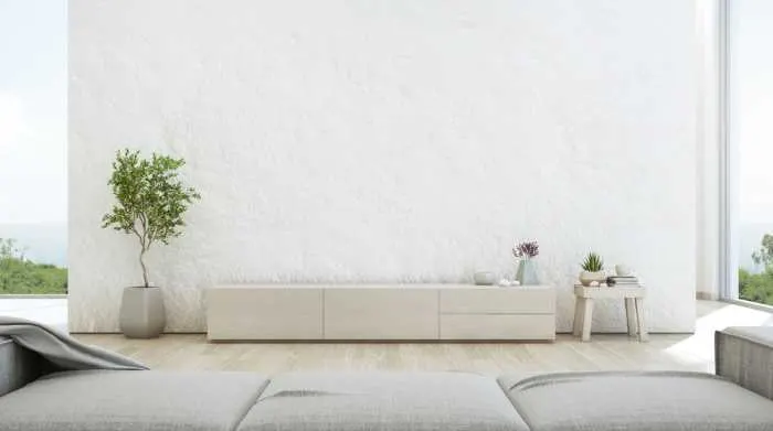 White divider wall in a textured look