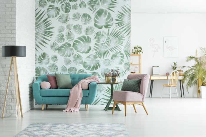 Palm leaf wallpaper in a room 