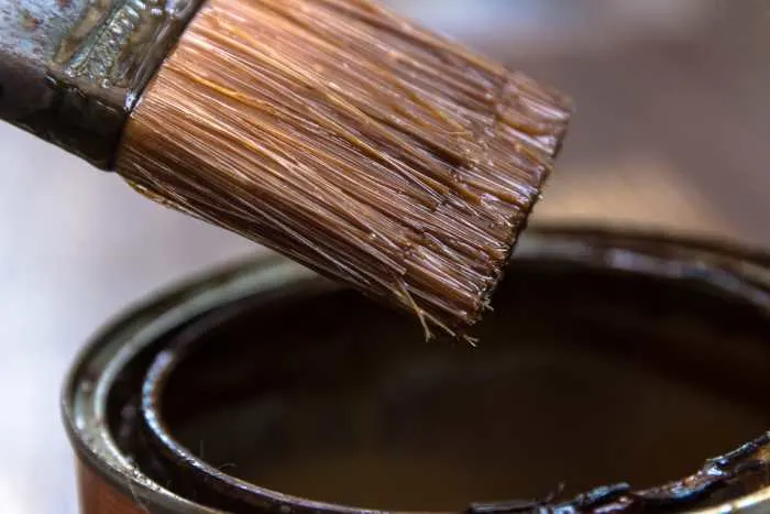 sealant and brush