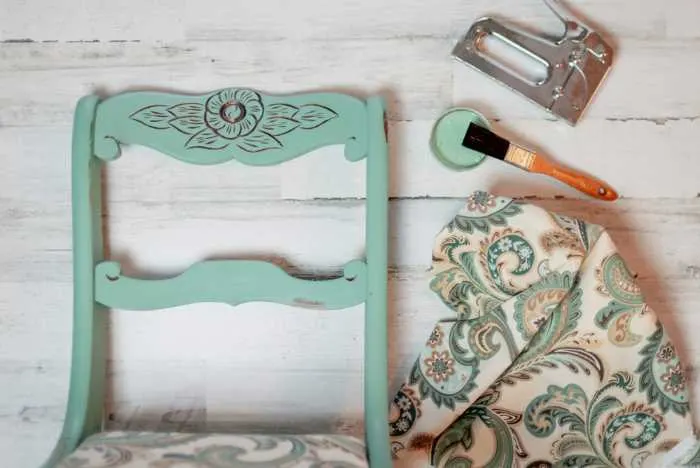 chalk painted chair