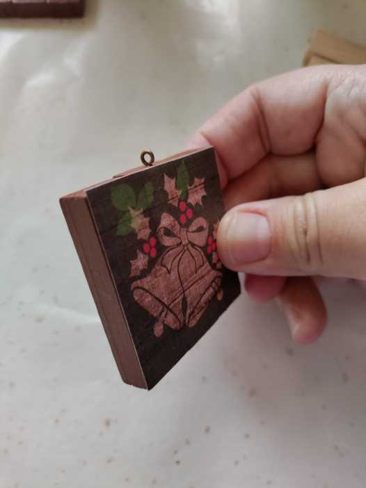 hooks attached to the tumbling block ornaments