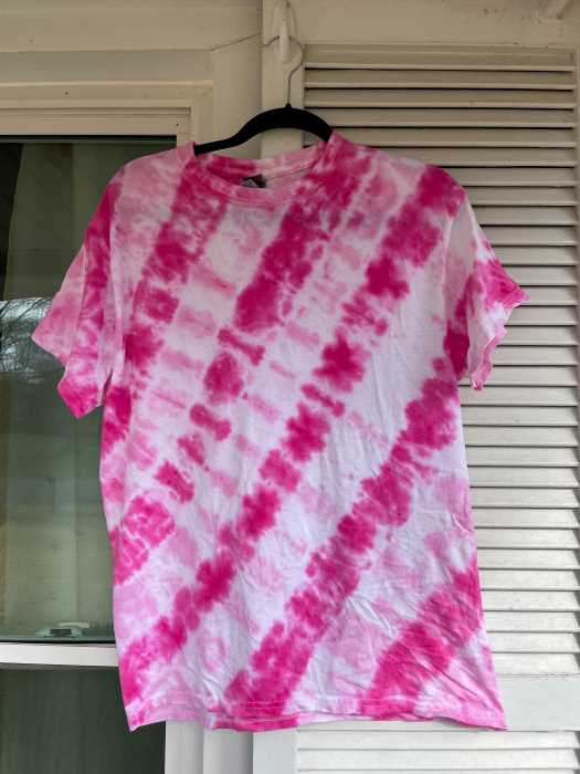 finished stripes tie dyed shirt