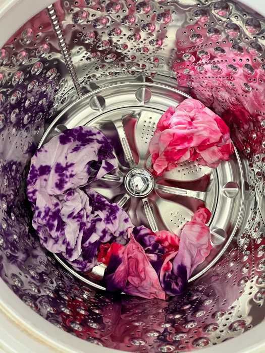 washing dyed shirts