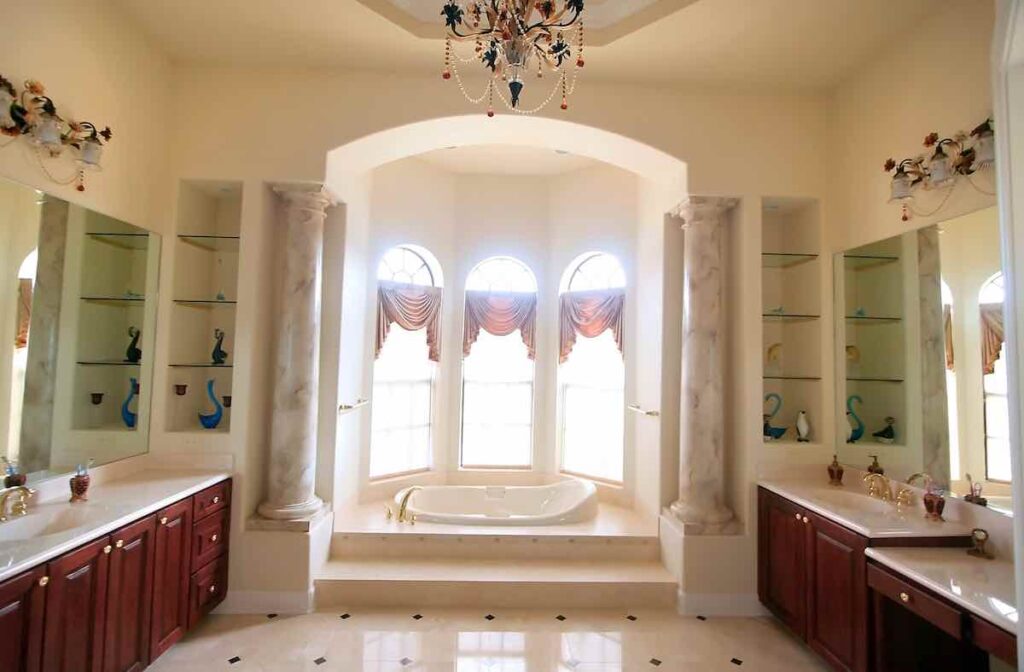 Bay window bathtub