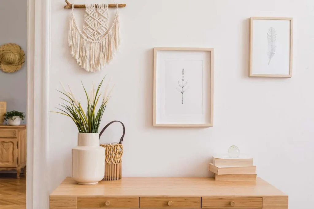 Wooden decor