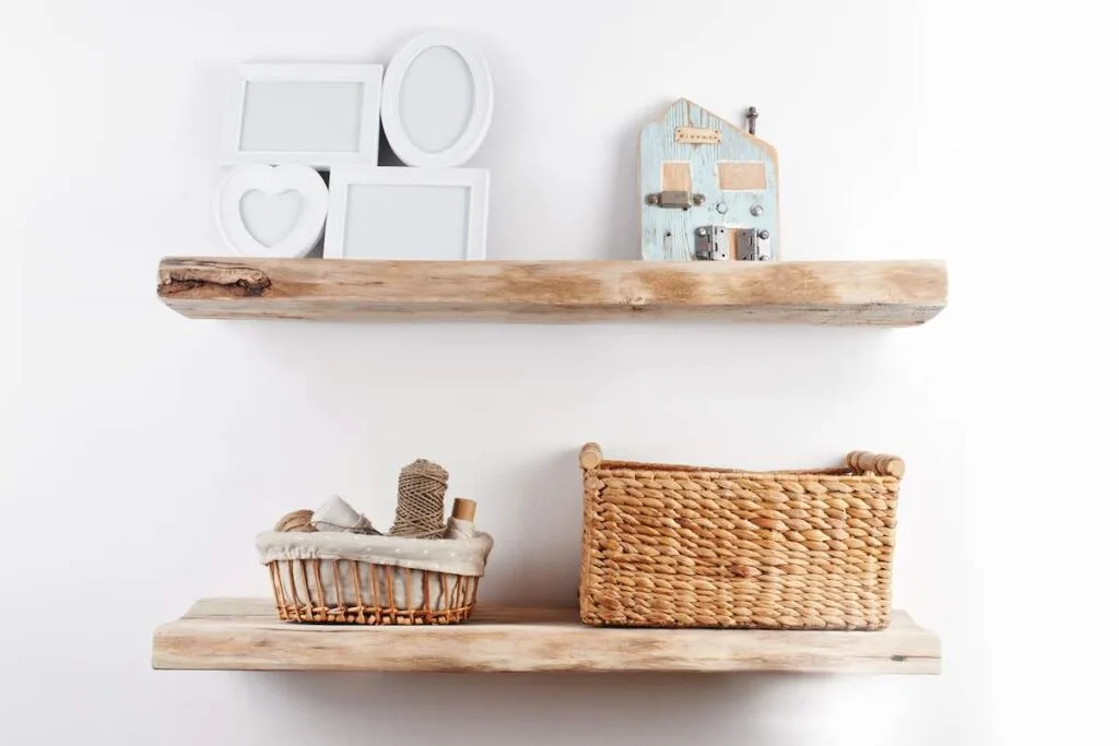 Shelf decor