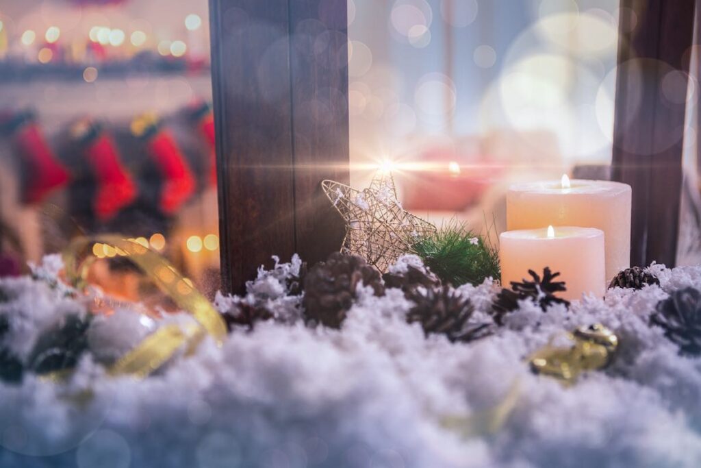 Fake snow for decor