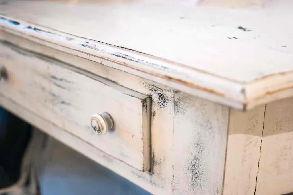 Rustic Paint Colors For That Rustic Glam Look