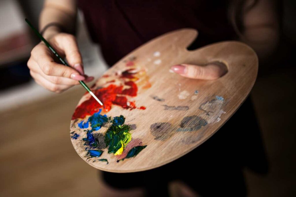Using a Paint Palette for DIY Wood Sign Ideas