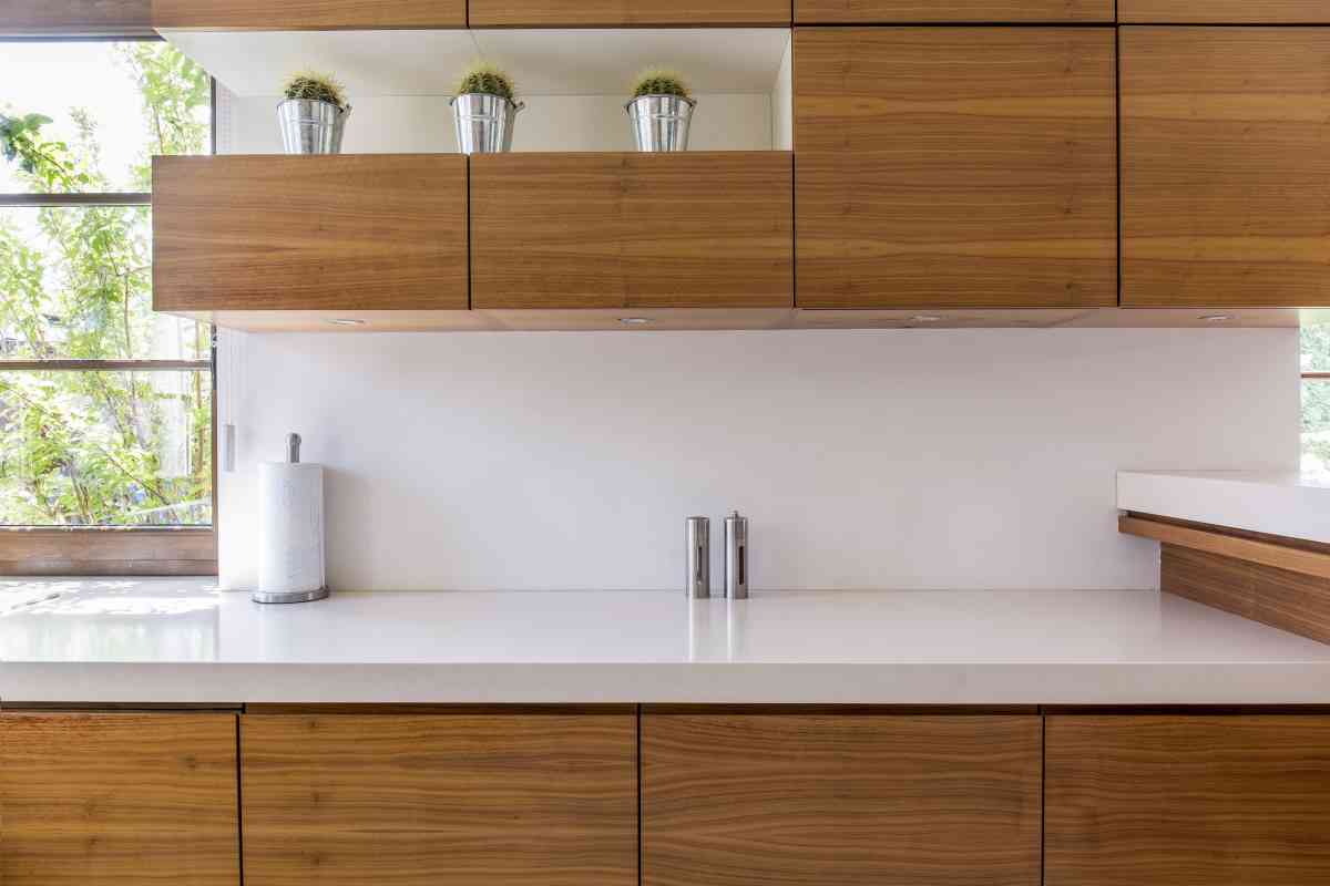 Modern Ideas for how to Decorate Above Kitchen Cabinets