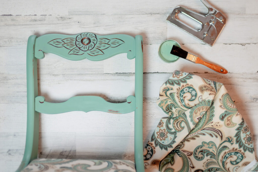 Best Chalk Paint for Furniture