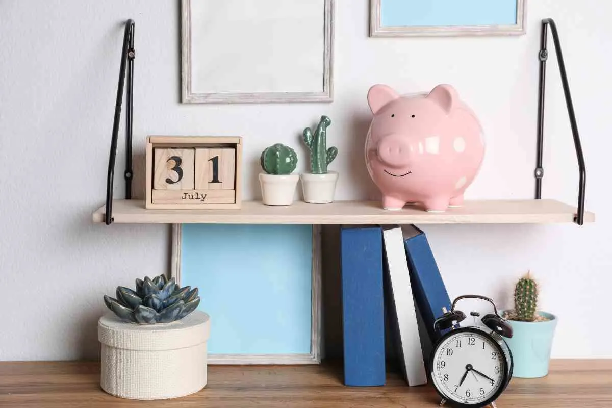 Cheap home decor shelf with piggy bank