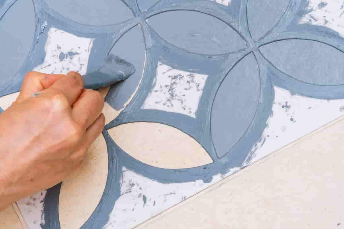 how to paint stencils on wall