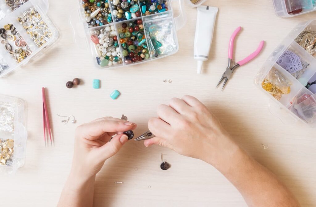 how to make earrings