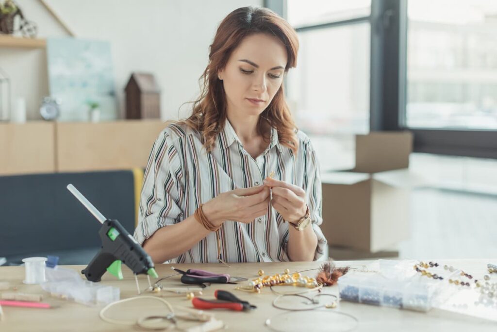 how to make earrings