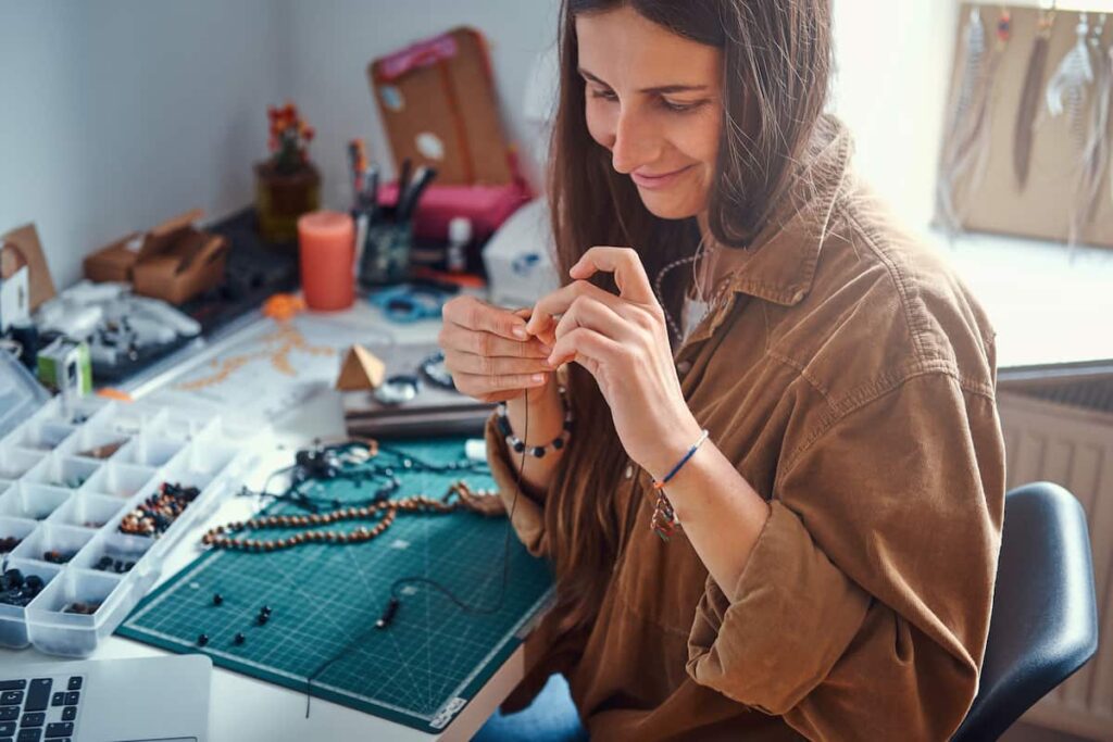 how to make earrings