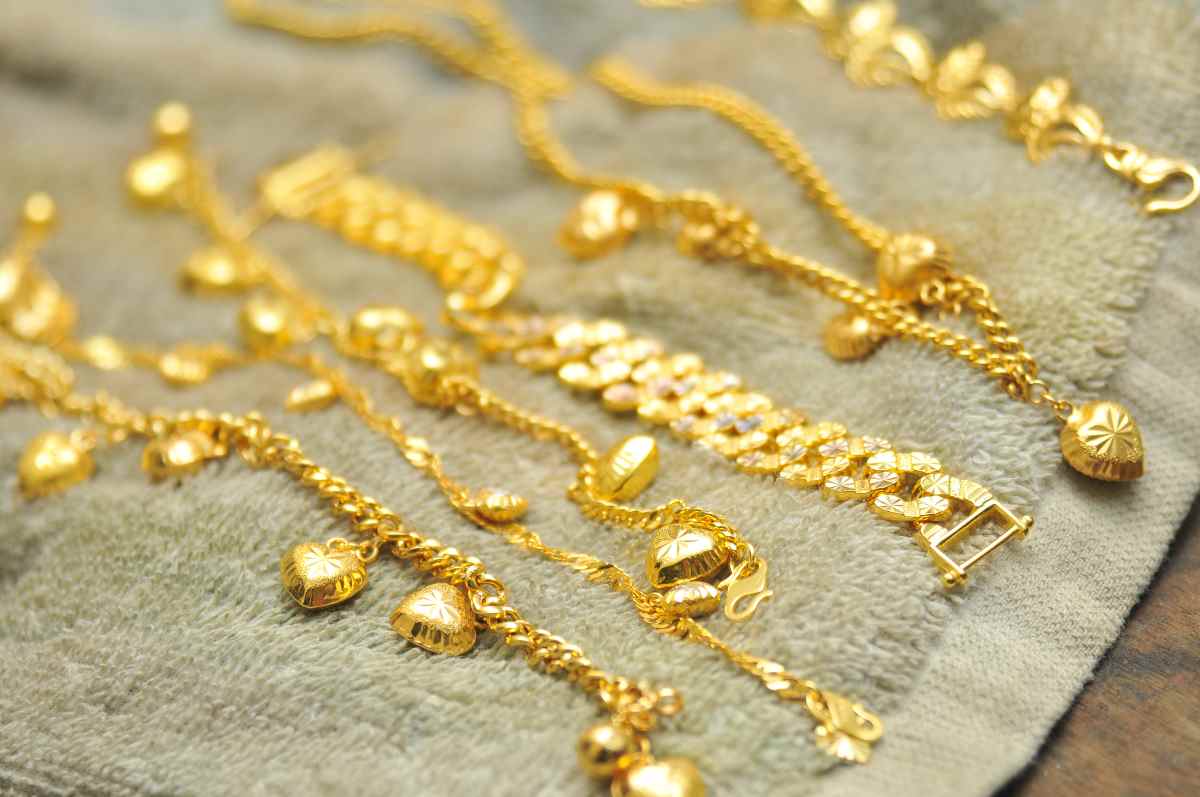 How to Clean Gold Plated Jewelry Gentle Techniques for Brilliant