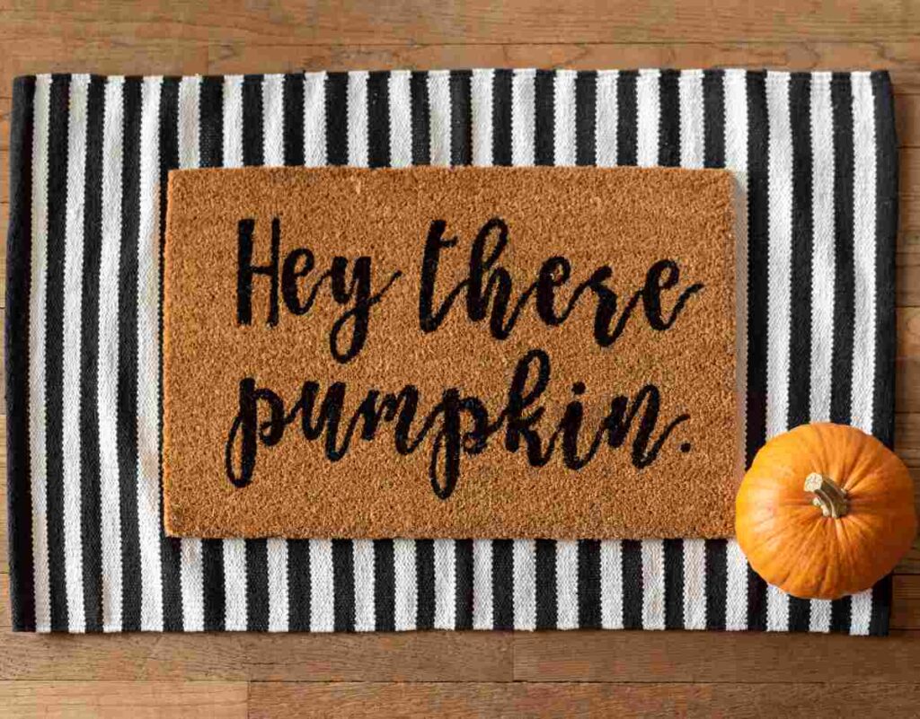 Autumn themed welcome mat